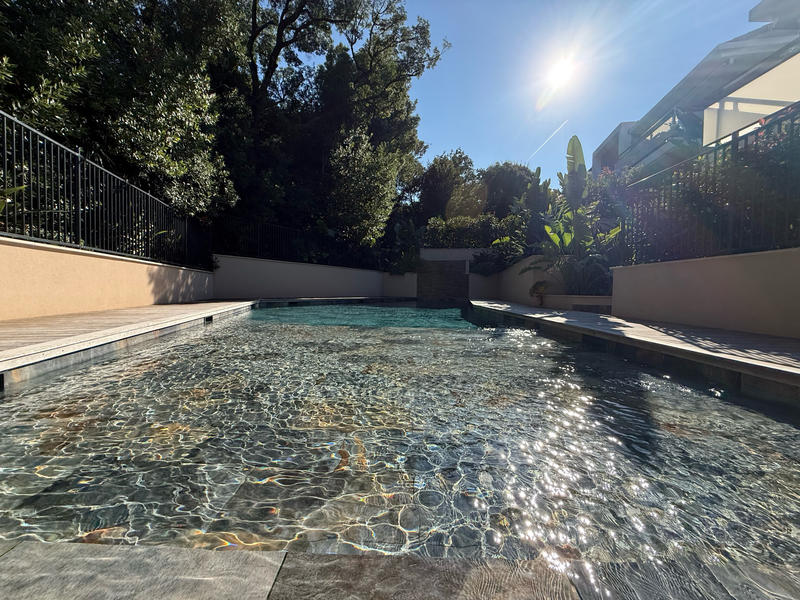 Appartement - 85 m² - 4 pièces