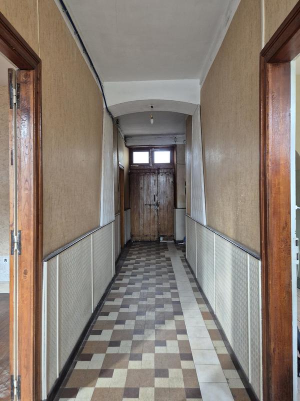 Maison - 162 m² - 8 pièces