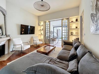 Maison - 185 m² - 7 pièces