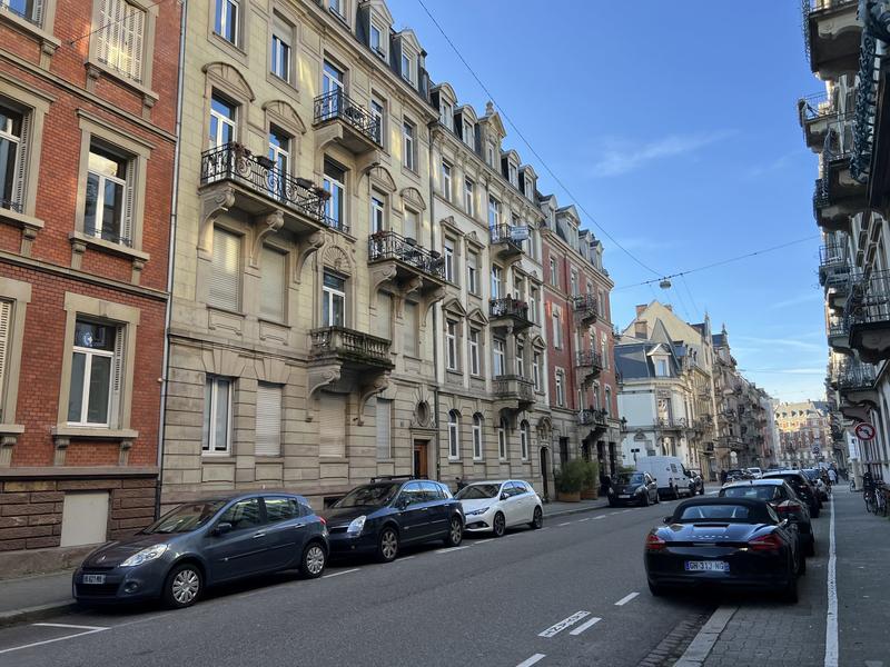 Appartement - 80 m² - 3 pièces