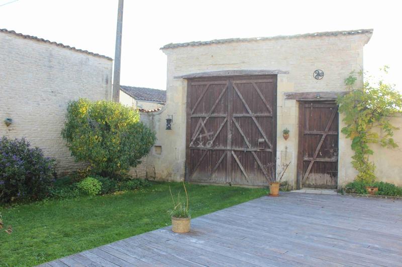 Maison de village - 285 m² - 7 pièces