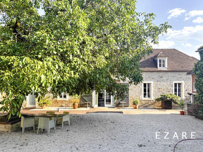 Maison - 613 m² - 14 pièces