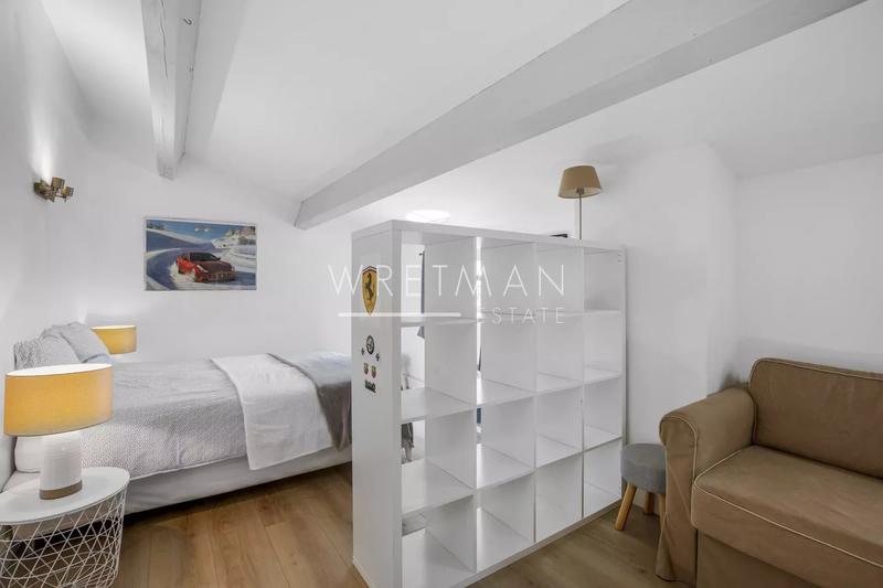 Maison - 227 m² - 8 pièces