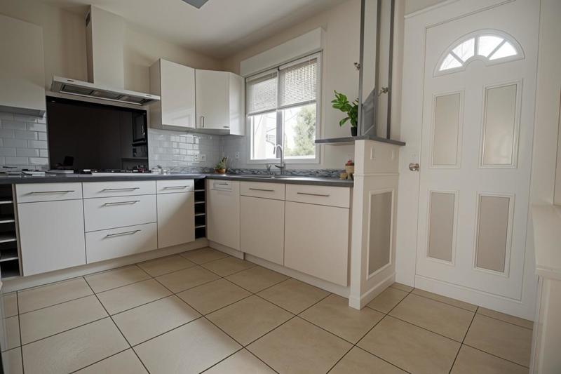 Maison - 95 m² - 4 pièces