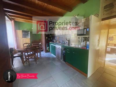 Maison - 216 m² - 6 pièces