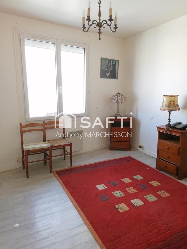 Maison - 233 m² - 9 pièces