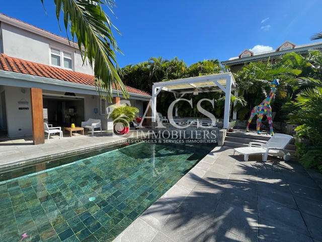 Maison - 115 m² - 4 pièces