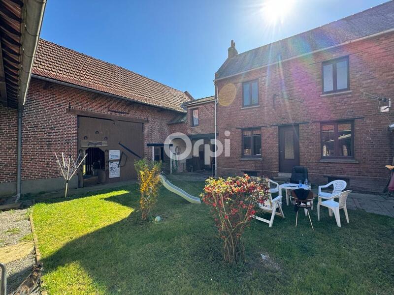 Maison - 300 m² - 5 pièces