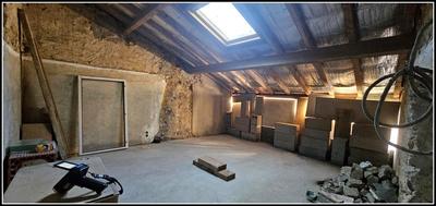 Maison - 97 m² - 4 pièces