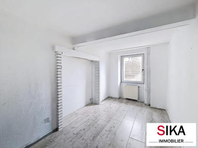 Maison - 87 m² - 5 pièces