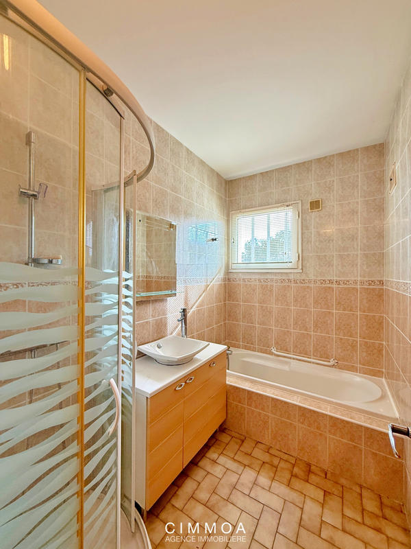 Maison - 110 m² - 4 pièces