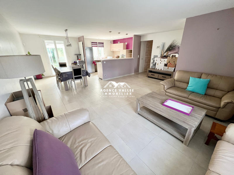 Maison - 137 m² - 8 pièces