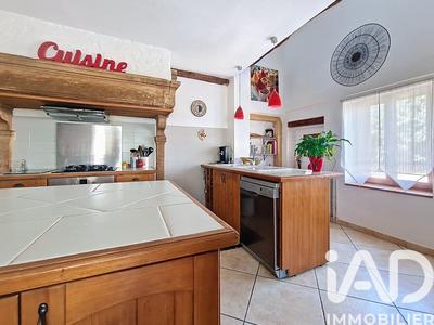 Maison - 94 m² - 5 pièces