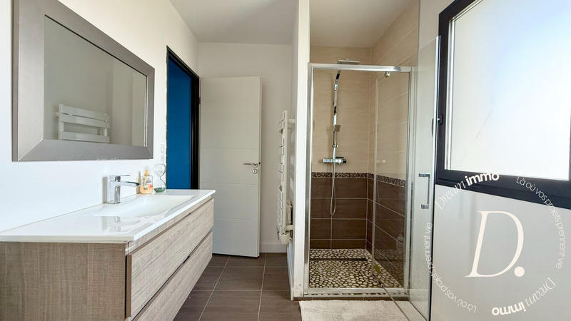 Maison contemporaine - 162 m² - 6 pièces