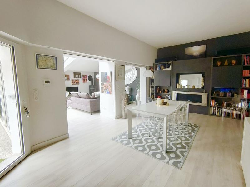 Maison - 187 m² - 6 pièces