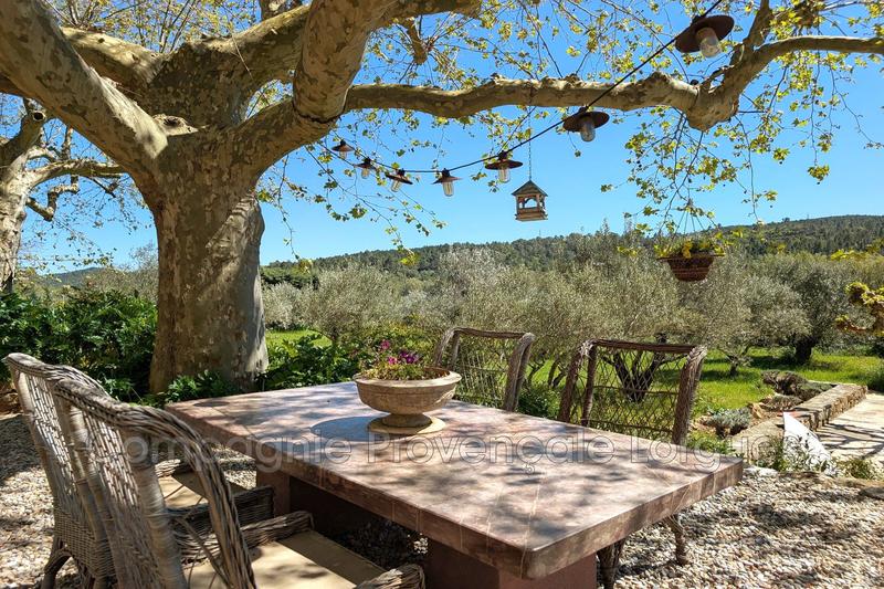 Maison - 499 m² - 8 pièces