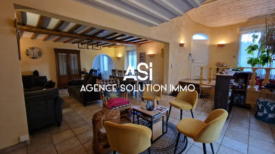 Maison - 219 m² - 7 pièces