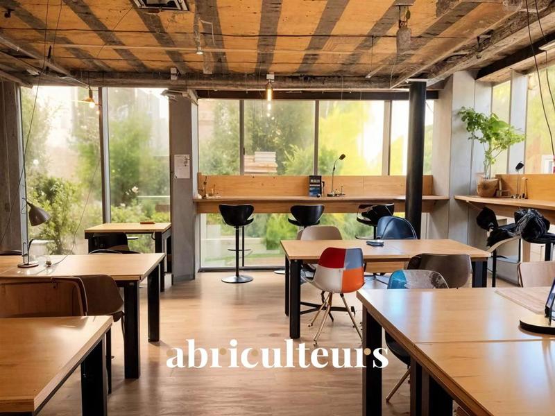 Bureau - 200 m² - 4 pièces