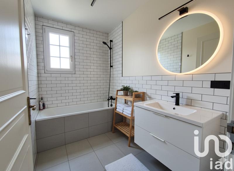 Maison - 120 m² - 7 pièces