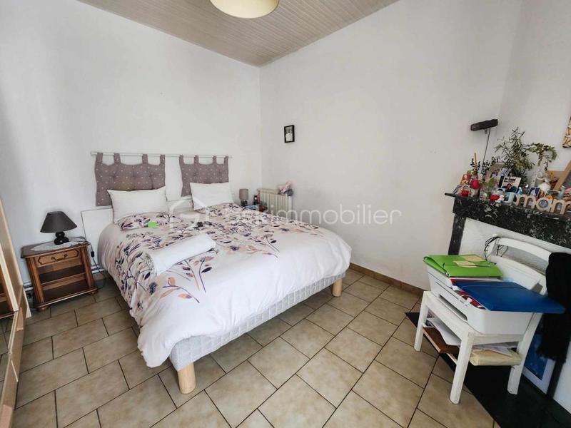 Maison traditionnelle - 208 m² - 8 pièces