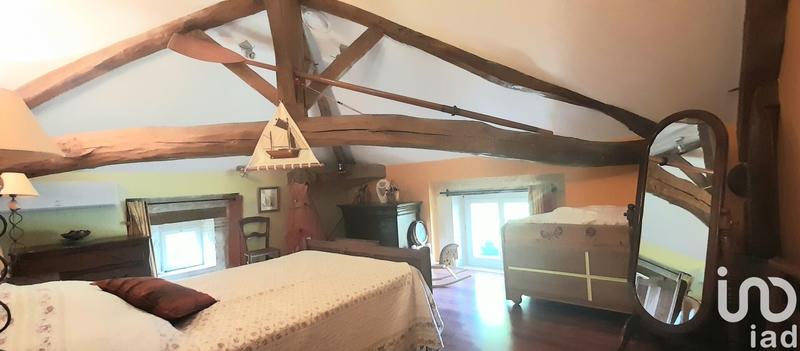 Maison - 310 m² - 12 pièces