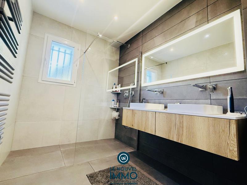 Villa - 180 m² - 5 pièces