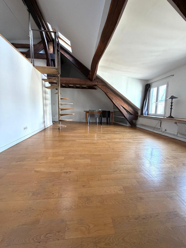 Appartement - 84 m² - 3 pièces