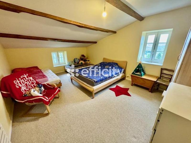 Maison - 282 m² - 10 pièces