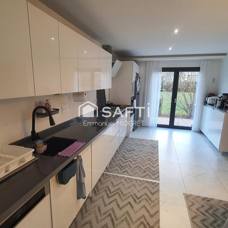 Maison - 135 m² - 6 pièces