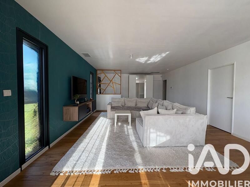 Maison - 177 m² - 6 pièces