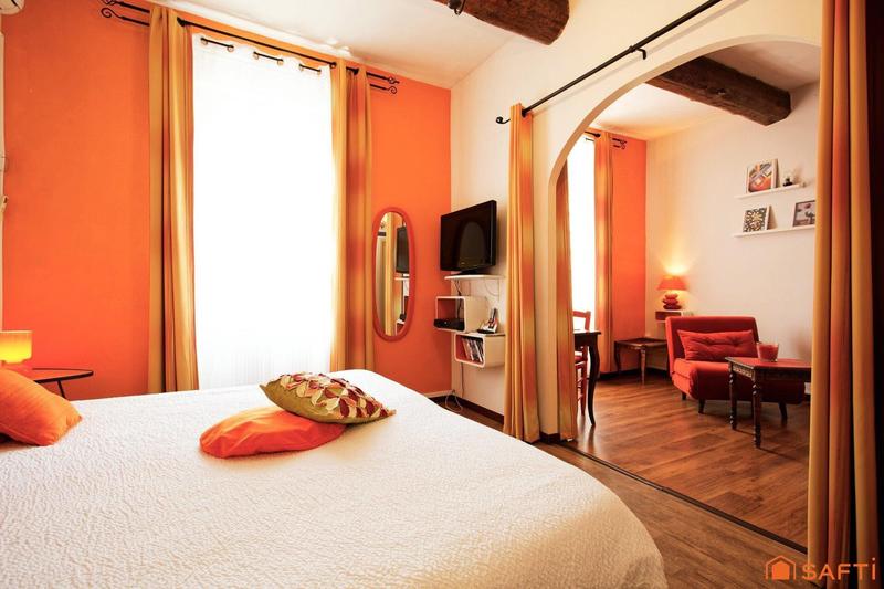 Local commercial - 750 m² - 16 pièces