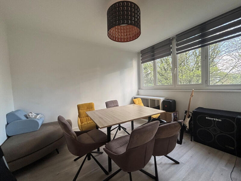 Appartement - 80 m² - 3 pièces