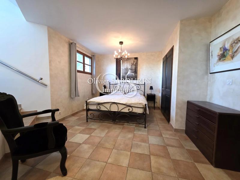 Villa - 250 m² - 7 pièces