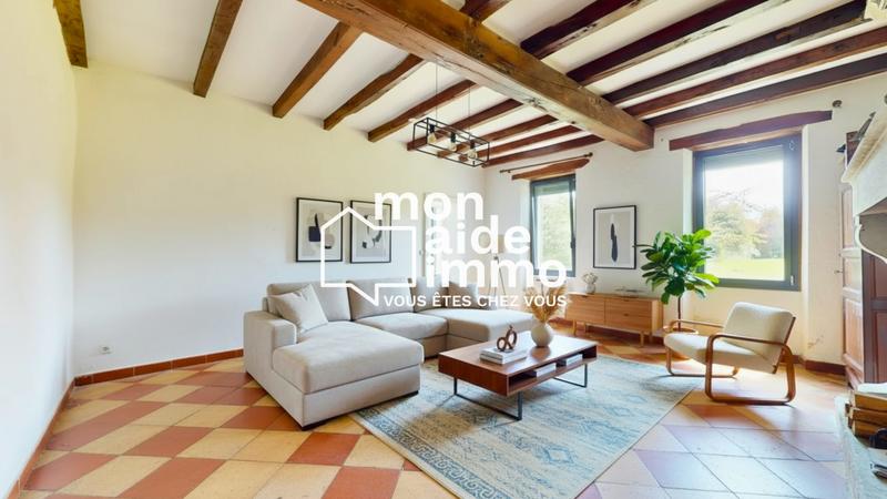 Maison - 215 m² - 7 pièces