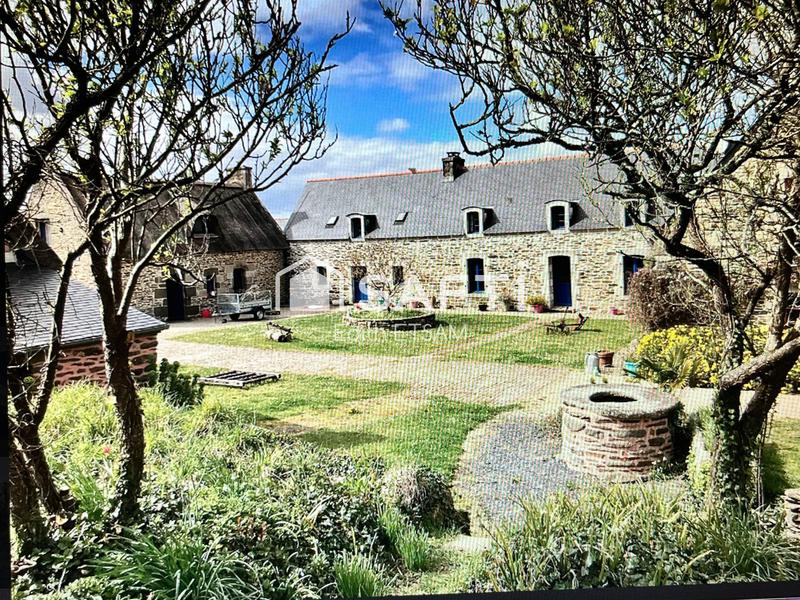 Maison - 525 m² - 23 pièces