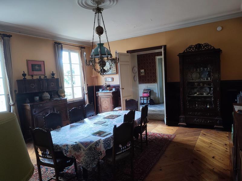 Maison ancienne - 378 m² - 11 pièces