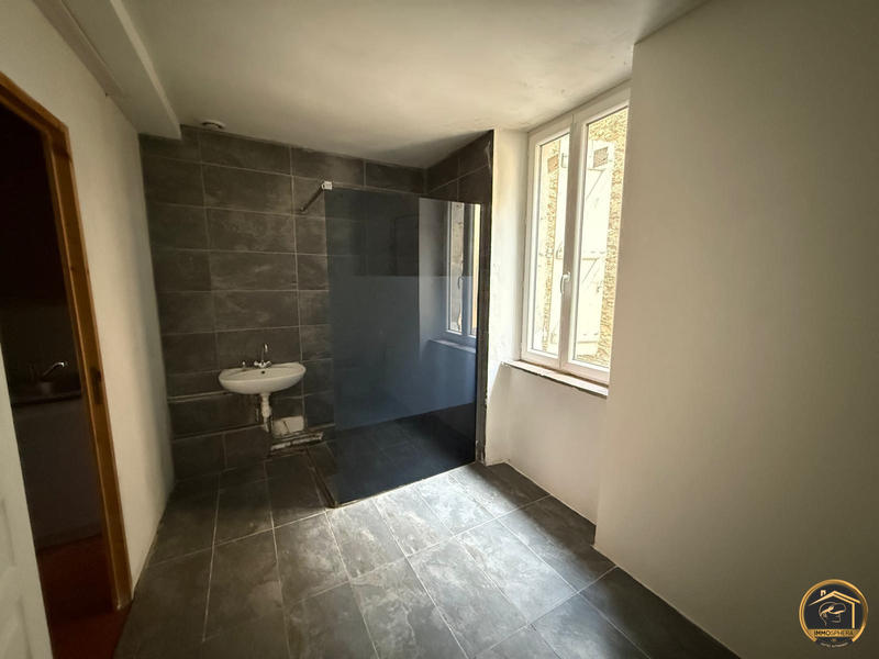 Maison - 90 m² - 3 pièces