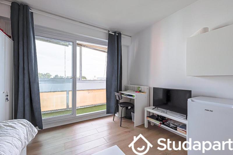 Chambre - 11 m² - 1 pièce