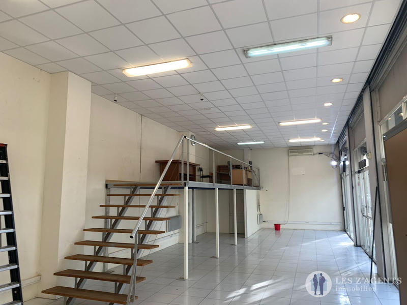 Local commercial - 100 m² - 2 pièces