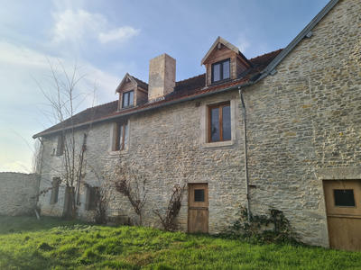 Propriété - 1 400 m² - 23 pièces