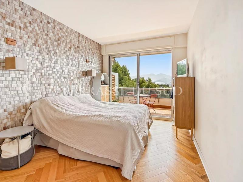 Appartement - 87 m² - 3 pièces