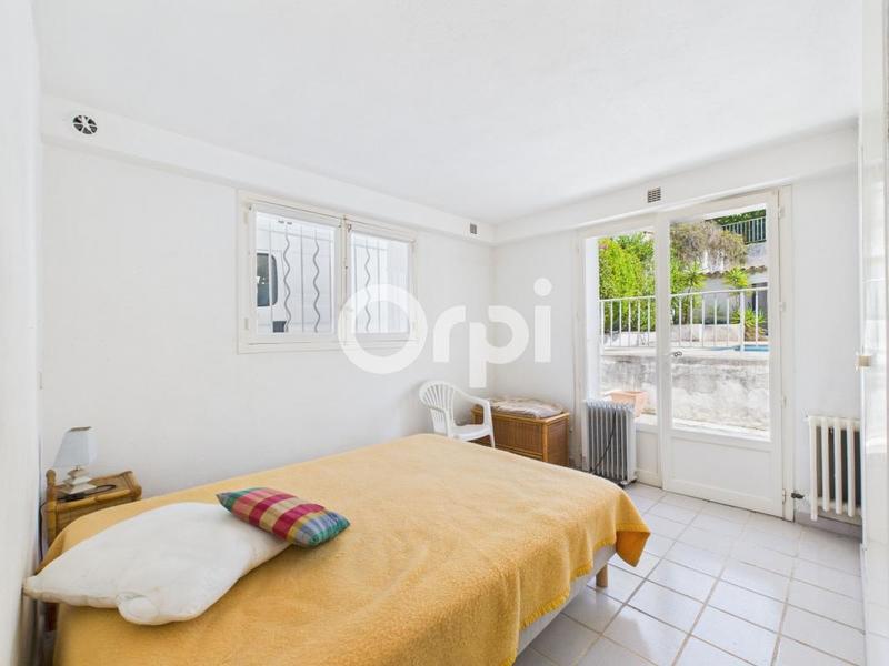 Maison - 199 m² - 7 pièces