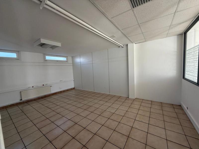Bureau - 420 m²