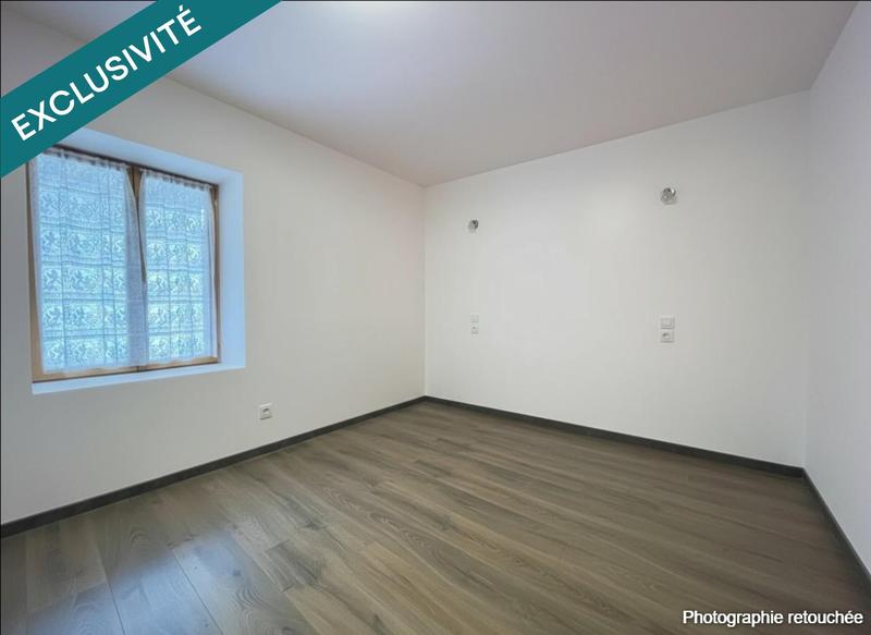 Local commercial - 222 m² - 7 pièces