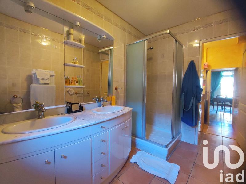 Maison de ville - 285 m² - 9 pièces