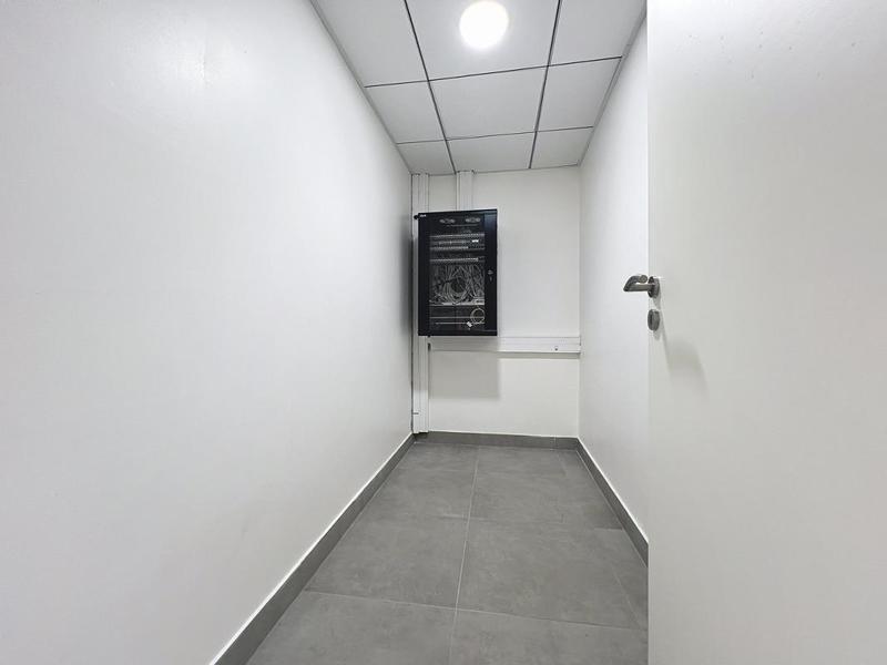 Bureau - 203 m² - 7 pièces