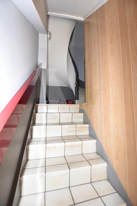 Immeuble - 125 m² - 8 pièces