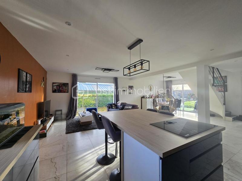 Maison - 145 m² - 6 pièces