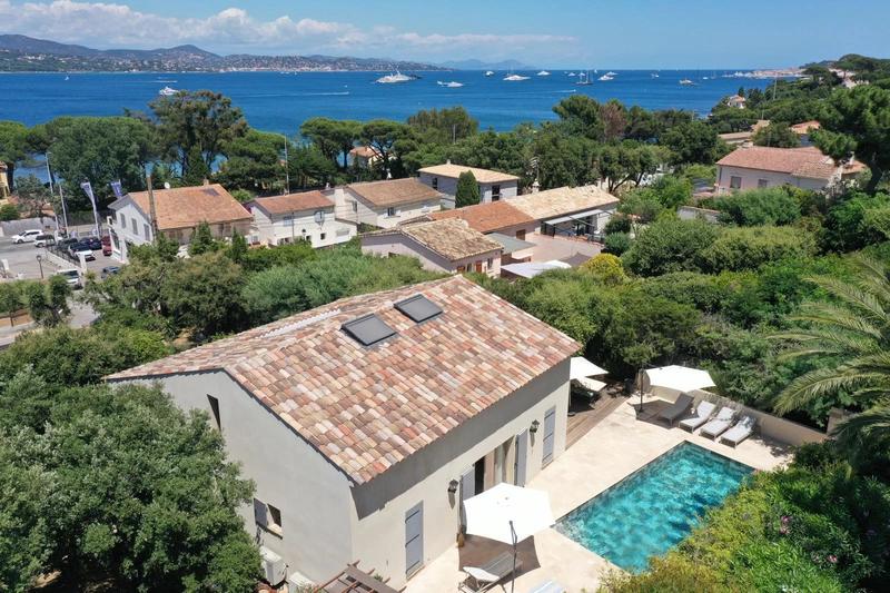 Maison - 220 m² - 6 pièces