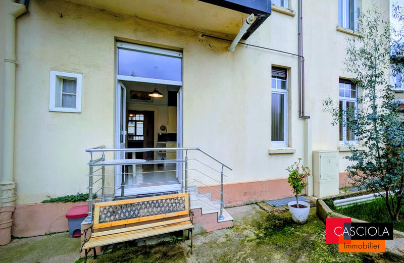 Appartement - 85 m² - 4 pièces